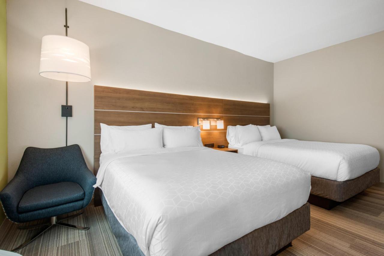 Express & - - The Villages By Ihg Wildwood